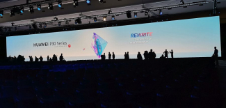 Huawei P30 esitlus Pariisis - Huawei üks viimaseid uue mobiili esitlusi enne UAS sanktsioone.