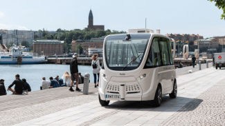 Smart mobility IoT isejuhtiv buss.