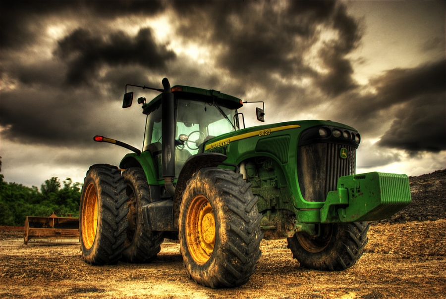 Traktoristid ei saa oma masinaid remontida ja häkivad traktoreid. Foto: (CC) Dre Dark / Flickr