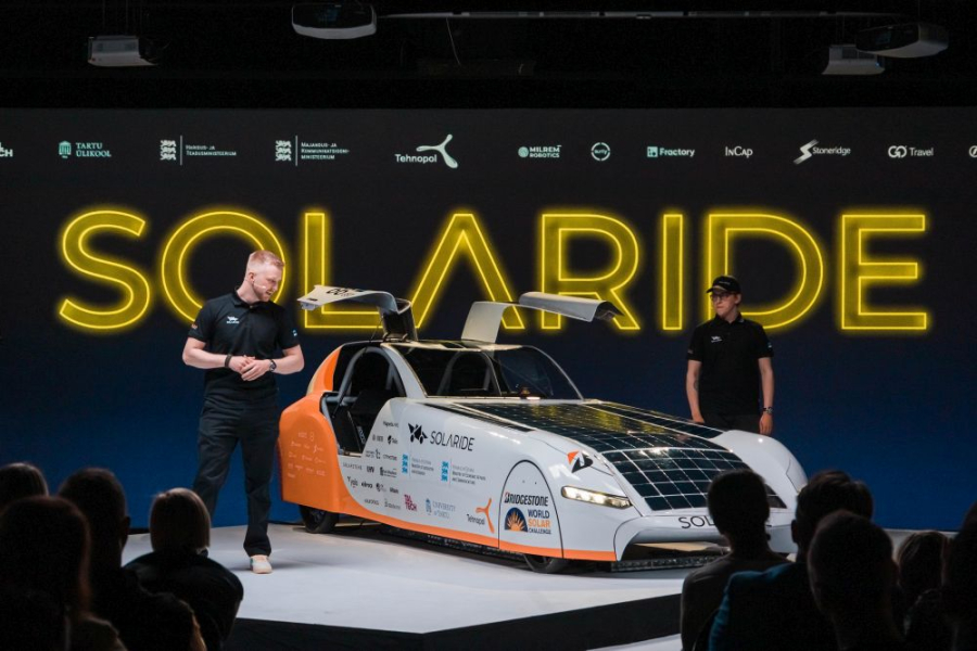 Uus päikeseauto Solaride.