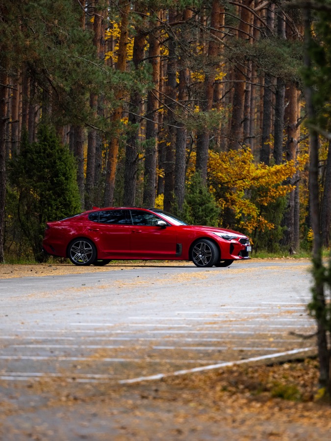 Kia stinger Eesti sügises