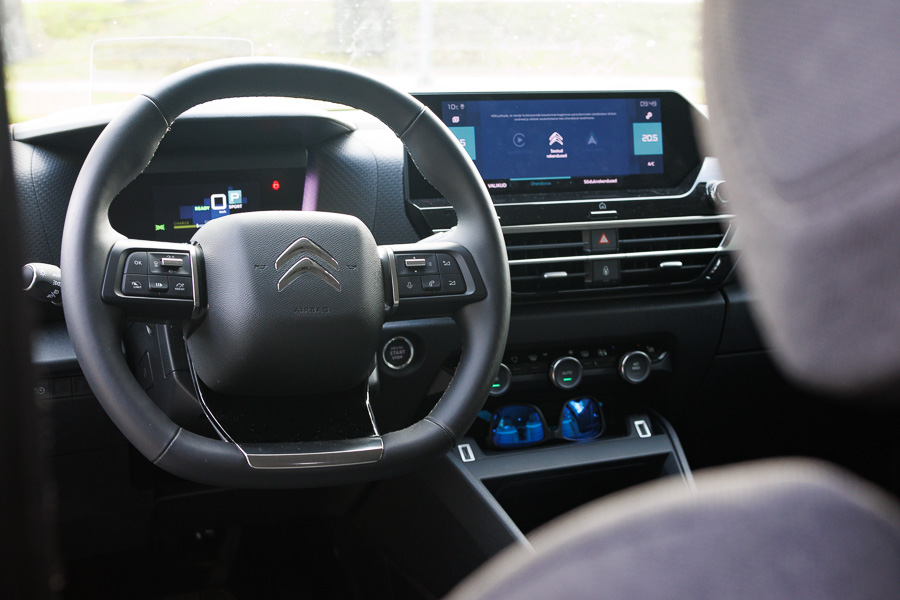 Citroen ë-C4 kokpit 