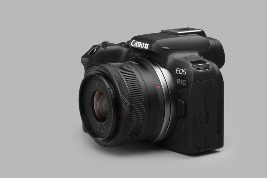 Canon EOS R10