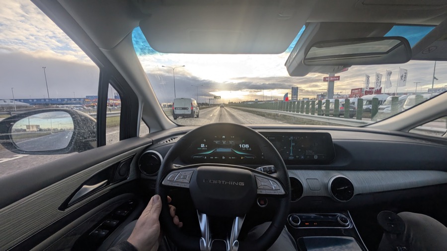 Dongfeng Forthing U Tour M4 teel