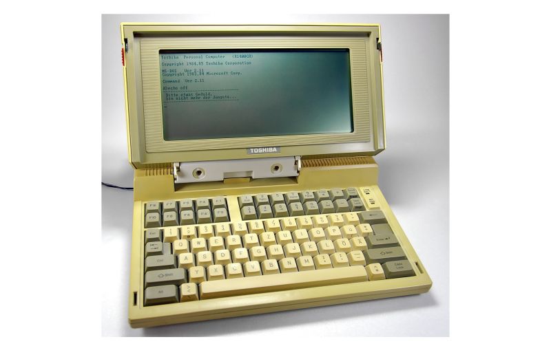 Toshiba esimene sülearvuti T1100. Foto: (CC) Johann H. Addicks