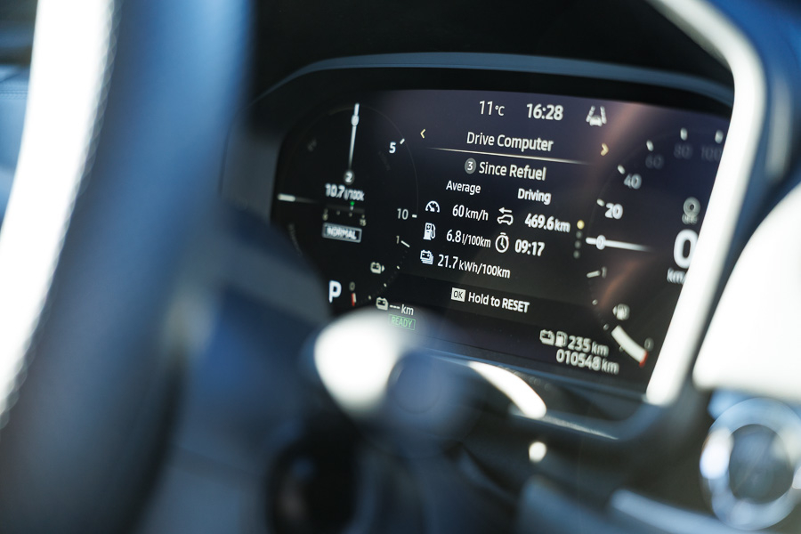 Mitsubishi Outlander PHEV 2025