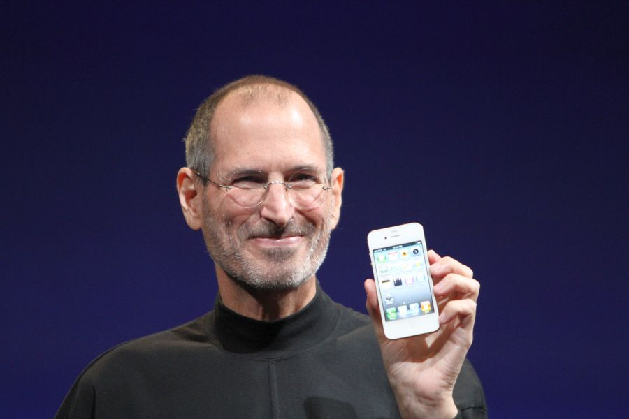 Apple´i juht Steve Jobs Apple iPhone 4 tutvustamas aastal 2010.