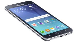 Samsung Galaxy J5. Lisaks tuntud Galaxy lipulaevadele on ka odavamaid Galaxy "rahvatelefone".