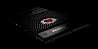 Hydrogen - holograafilised telefonid RED-ilt.