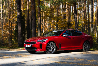 KIA stinger.