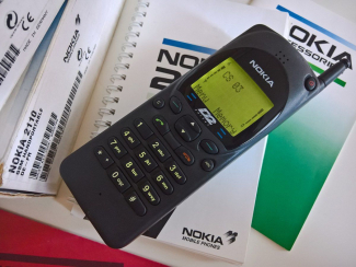 Nokia 2110. Foto: (CC) Soulgangsters, Wikimedia Commons
