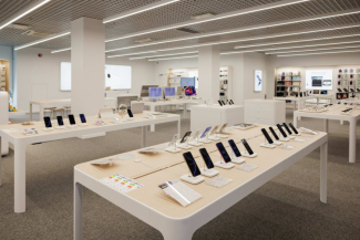 Uus Apple´i pood Ülemistel. Uus Apple´i pood Ülemistel.