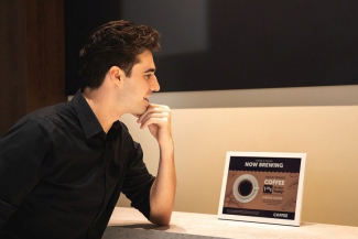 Samsungi värviline e-tindi ekraan.