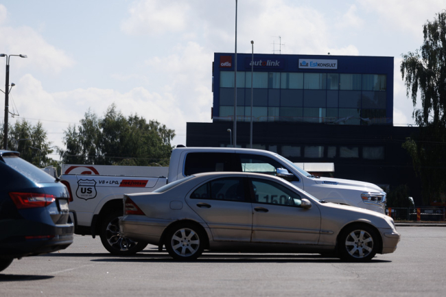 RAM 1500 vs normaal mõõdus auto