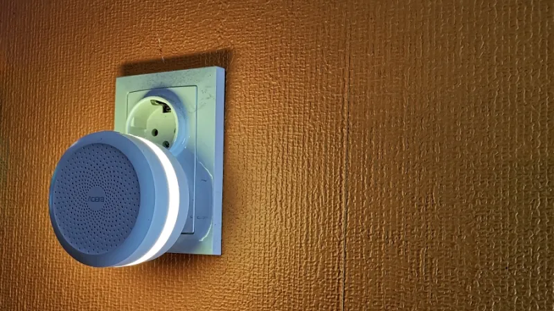 Xiaomi AQara Gateway.
