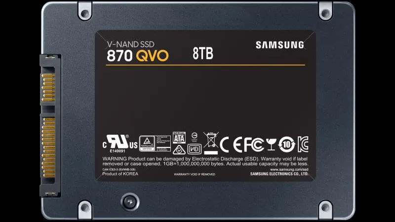 Samsungi 8 TB SSD.