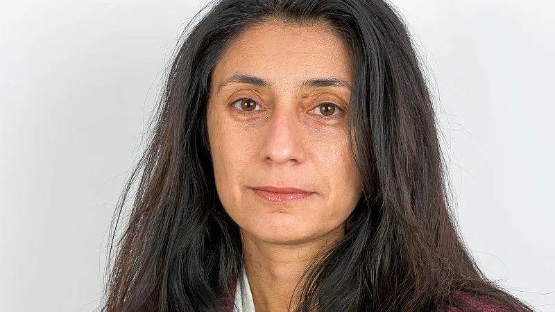 Ema Popova.