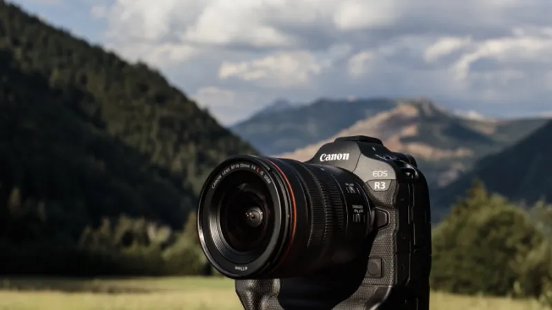 Canon EOS R3 