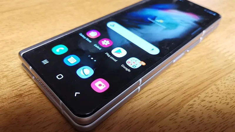 Galaxy Z Fold3.