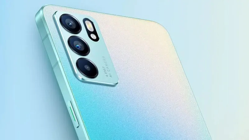 OPPO Reno6.