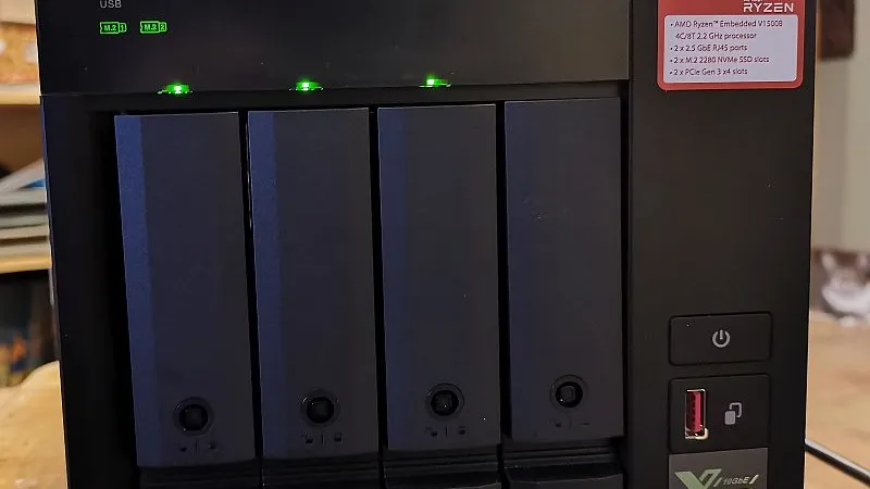 QNAP TS-473A