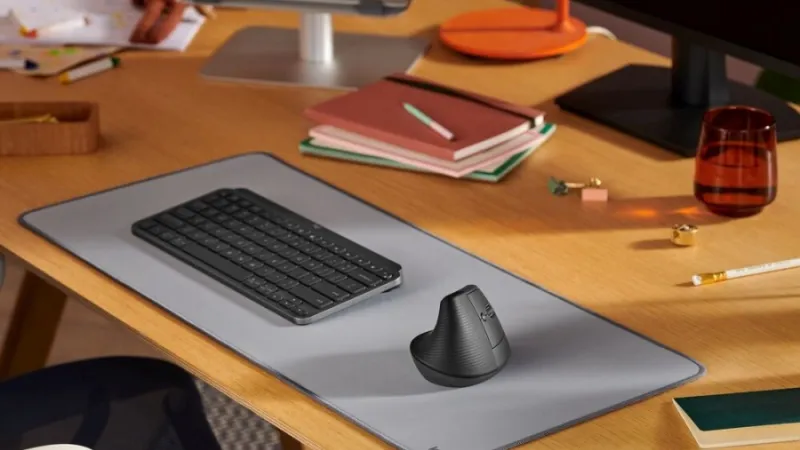 Logitech Lift.