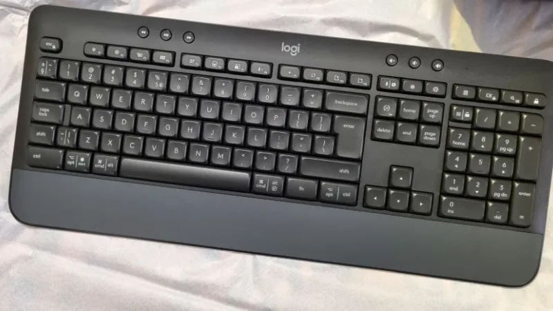 Logitech Signature K650