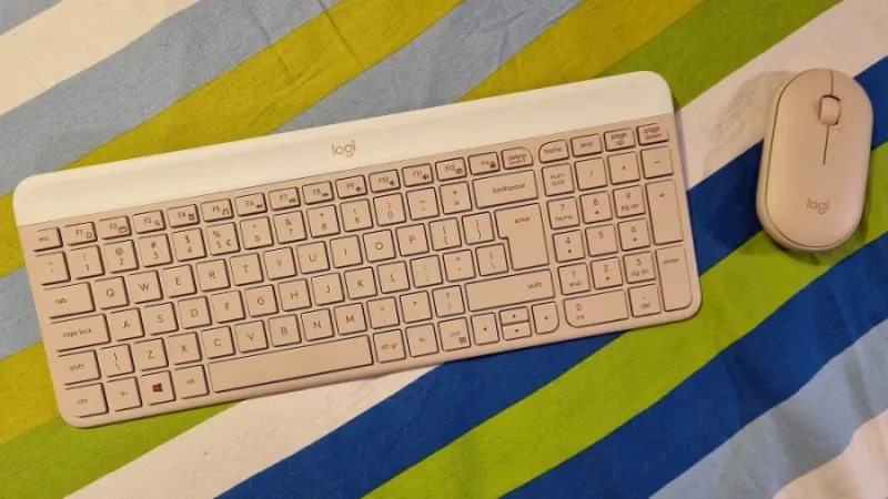 Logitech Slim Combo MK470