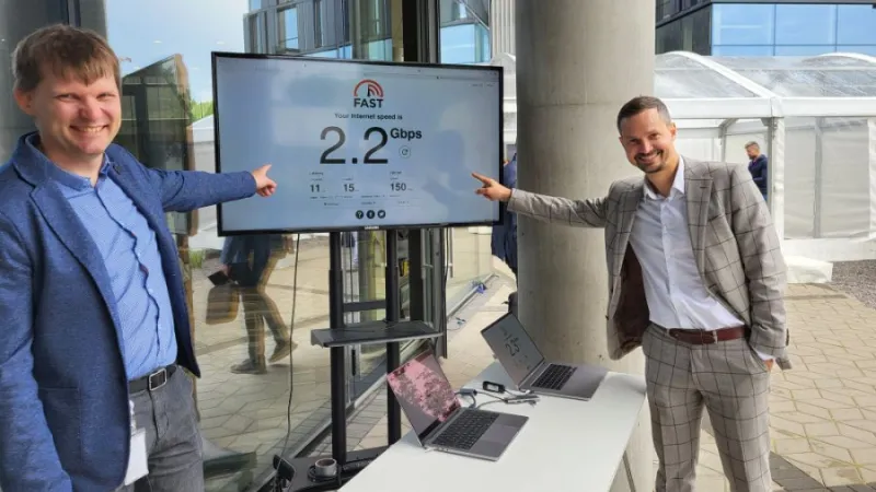 Telia uus 5G kiirusrekord ekraanil.